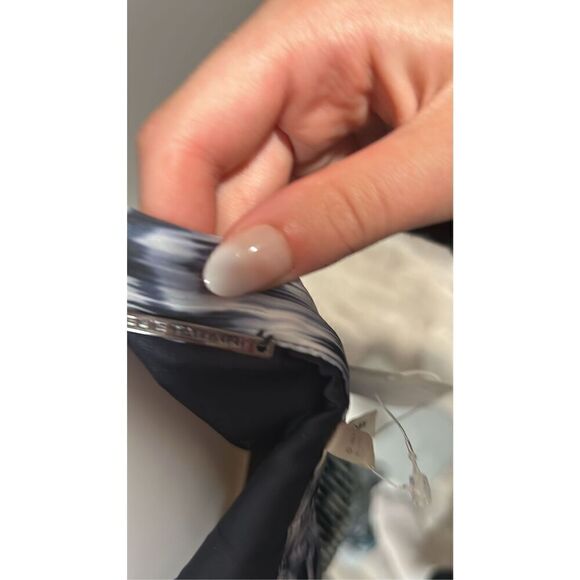 Elie Tahari Pleated Printed Midi Skirt Size 0 - Picture 10 of 14